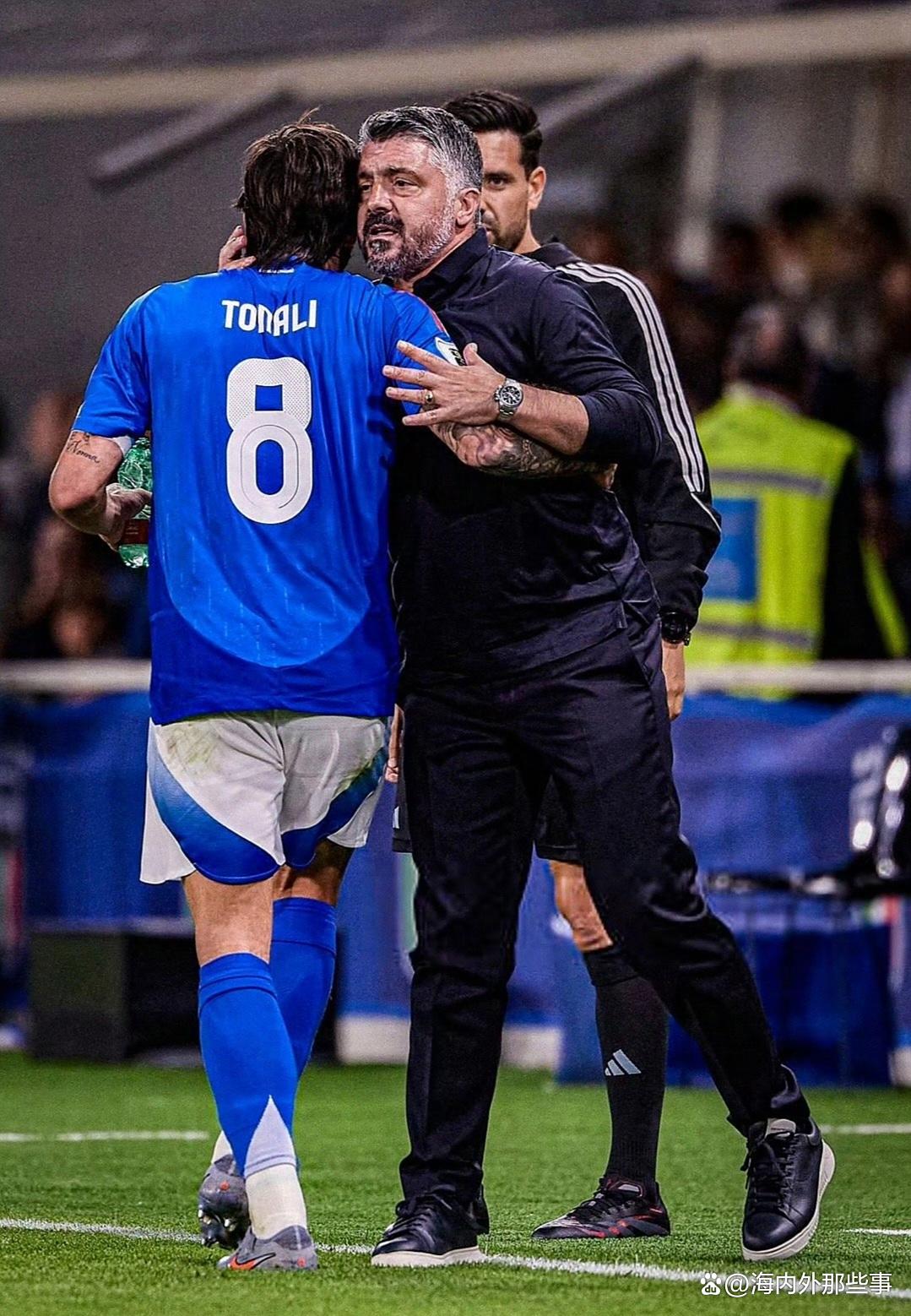 jiuyou官网入口-风云突变巴塞罗那今晚遗憾出局国际米兰围绕英超临场应变，这操作让人直呼：窗口期马赛备战英超