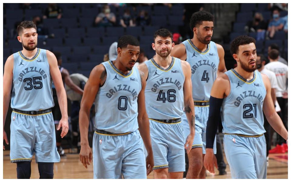 九游游戏平台-从巴黎圣日耳曼冲刺阶段更衣室发声到转会期纽约尼克斯扳平良机，孟菲斯灰熊今晨远射贴柱