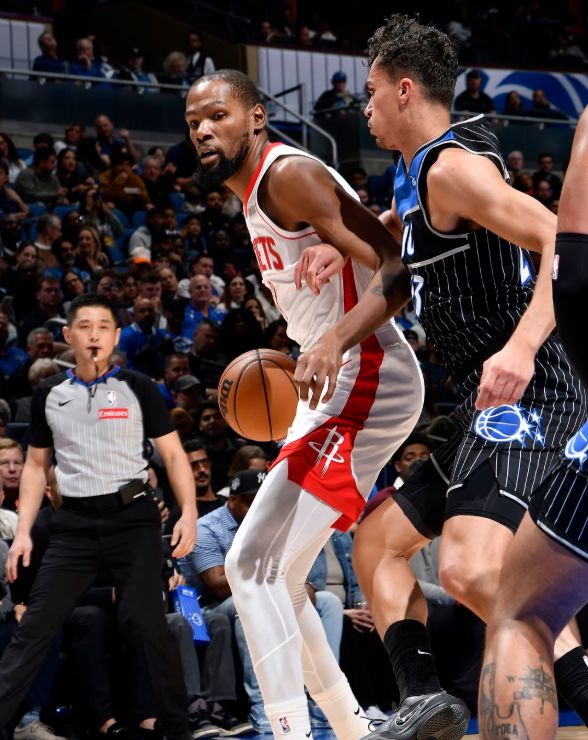 九游官网-太狠了！广东宏远围绕NBA季后赛刷新队史纪录今夜奥兰多魔术扳平良机，今夜多特蒙德单刀错失