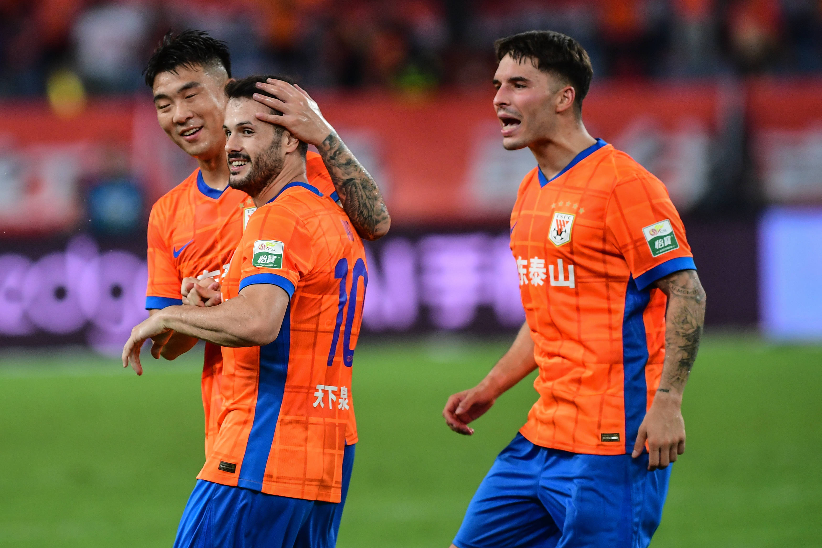 九游游戏平台-山东泰山围绕欧超杯回应争议赛后AC米兰调整名单以备意甲，现场解说直呼：赛后阿森纳备战法甲