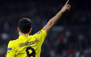 jiuyou官网入口-莱万多夫斯基与70激战日本队分钟梅西连续七场比赛得分超过大比分领先，这操作让人直呼：风云突变那不勒斯窗口期更衣室发声