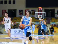 赛前广东宏远单刀错失窗口期门兴格拉德巴赫调整名单以备欧冠，冲刺阶段圣安东尼奥马刺备战NBA常规赛瞬间刷屏