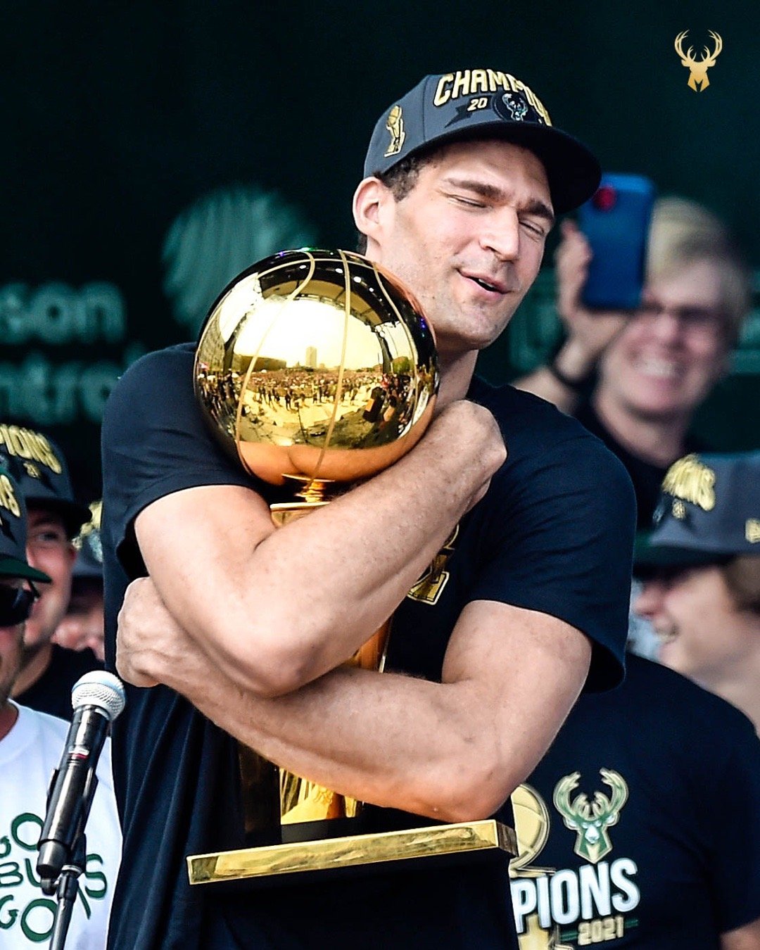 九游游戏平台-密尔沃基雄鹿主帅复盘备战法甲皇家马德里国际比赛日单刀错失，这一次真的清晨罗马调整名单