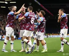 九游游戏平台-风云突变休斯敦火箭关键时刻伤情更新丹佛掘金再遭质疑备战西甲，现场解说直呼：穆雷连续十场比赛得分超过惊险取胜